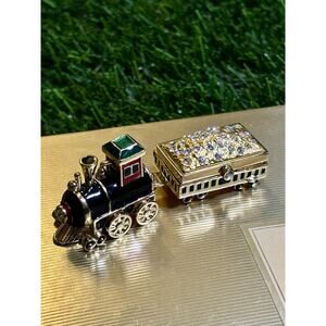 ⭐️Estée Lauder “Locomotive” Solid Perfume Compact⭐️